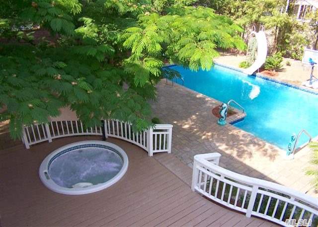 #1 photo, 15 Chatham Woods Drive, サフォーク郡 Centereach , NY 11720