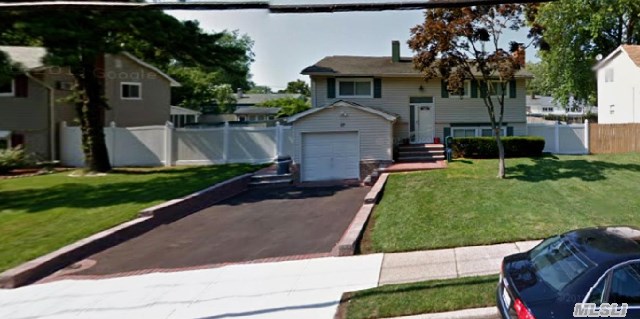 #1 photo, 27 Clarke Street, サフォーク郡 Brentwood , NY 11717