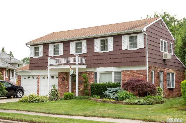 #1 photo, 31 Hillvale Road, Syosset , NY 11791