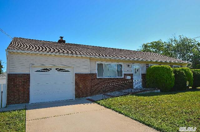 #1 photo, 191 Rose Street, Massapequa Park , NY 11762