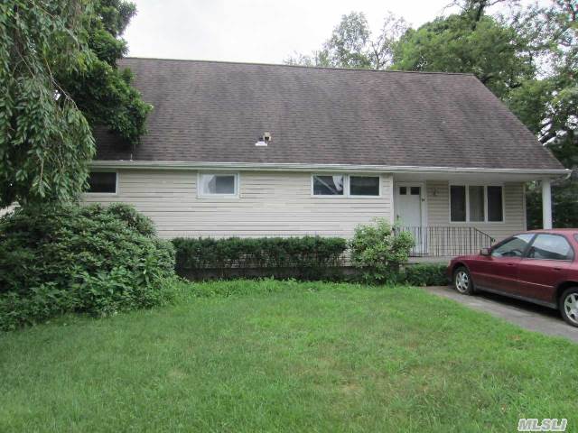 #1 photo, 14 Harvard Street, নাসাউ কাউন্টি Carle Place , NY 11514