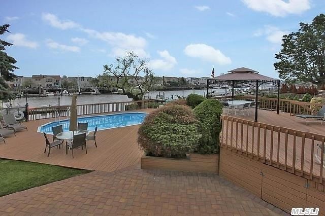 #1 photo, 2286 Legion Street, ناسو Bellmore , NY 11710