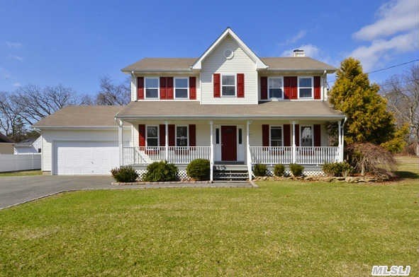 #1 photo, 4 Giasi Court, West Babylon , NY 11704