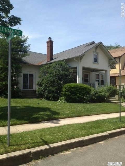 #1 photo, 26 Putnam Avenue, Lynbrook , NY 11563