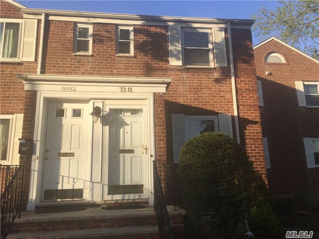 #1 photo, 73-11 263 Street, Glen Oaks , NY 11004