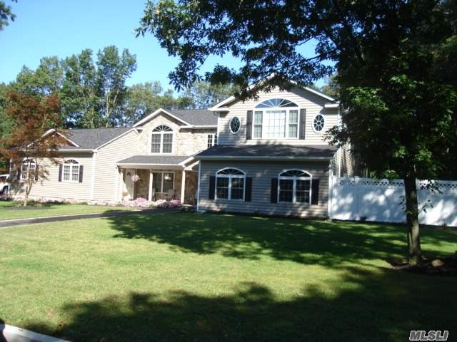 #1 photo, 38 Chelsea Drive, サフォーク郡 Mount Sinai , NY 11766