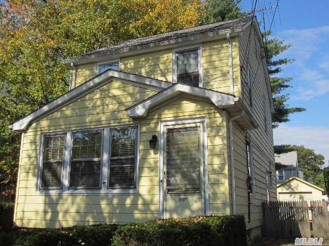 #1 photo, 105 Lehigh Street, নাসাউ কাউন্টি Williston Park , NY 11596