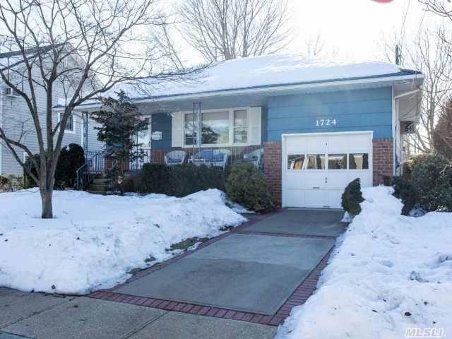 #1 photo, 1724 Chestnut Street, ナッソー郡 Merrick , NY 11566