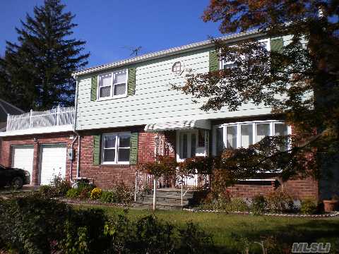 #1 photo, 276 Hill Street, নাসাউ কাউন্টি Carle Place , NY 11514