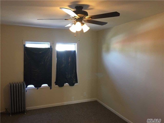 #1 photo, 122-10 Montauk Street, クイーンズ区 Springfield Gardens , NY 11413