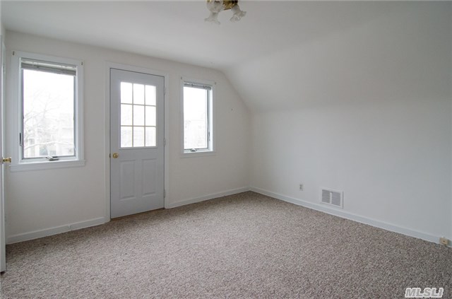 #1 photo, 322 E Penn Street, ナッソー郡 Long Beach , NY 11561
