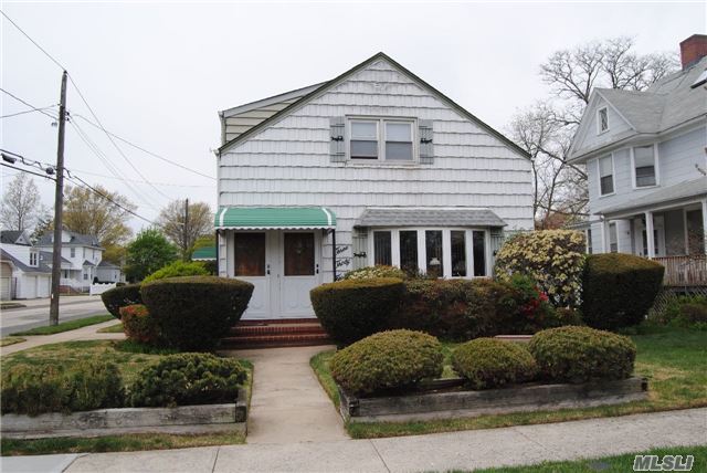 #1 photo, 333 Vincent Avenue, ナッソー郡 Lynbrook , NY 11563