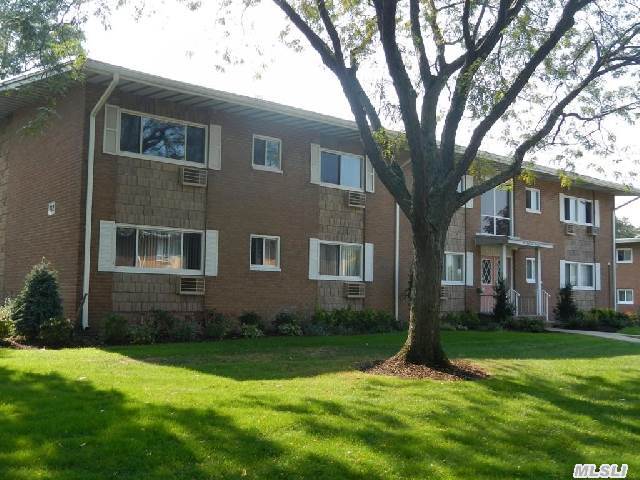 #1 photo, 742 Deer Park Avenue, North Babylon , NY 11703