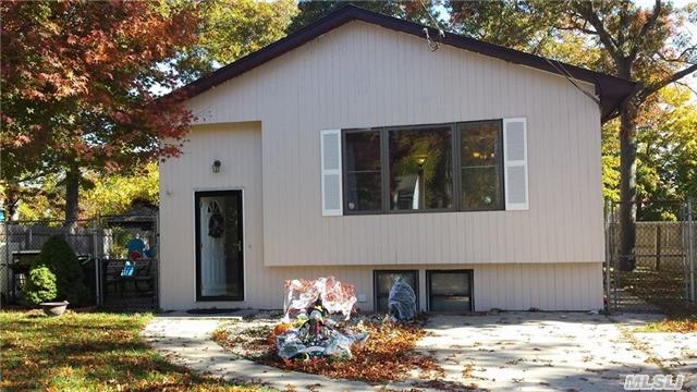 #1 photo, 15 Pommer Avenue, Farmingville , NY 11738