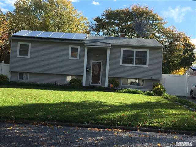 #1 photo, 3119 Connecticut Avenue, Medford , NY 11763