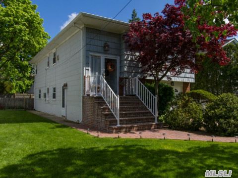 #1 photo, 3089 Valentine Place, ナッソー郡 Wantagh , NY 11793