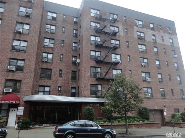 #1 photo, 63-84 Saunders Street, クイーンズ区 Rego Park , NY 11374