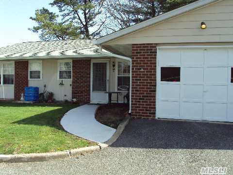 #1 photo, 148 Eastbourne Court, Ridge , NY 11961