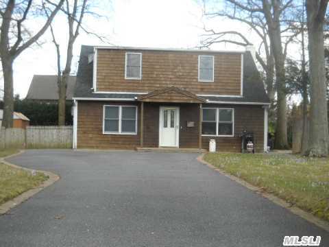 #1 photo, 105 Brevoort Place, ナッソー郡 Bellmore , NY 11710