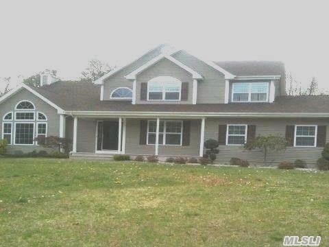 #1 photo, 674 Old Medford Avenue, サフォーク郡 Medford , NY 11763