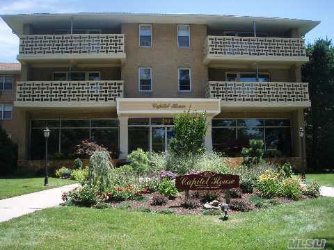 #1 photo, 490 Atlantic Avenue, East Rockaway , NY 11518