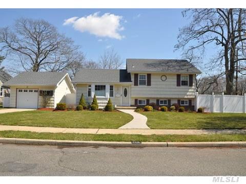 #1 photo, 1715 Harold Avenue, ナッソー郡 Wantagh , NY 11793