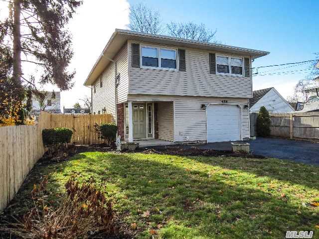 #1 photo, 458 Bay 4th Street, West Islip , NY 11795