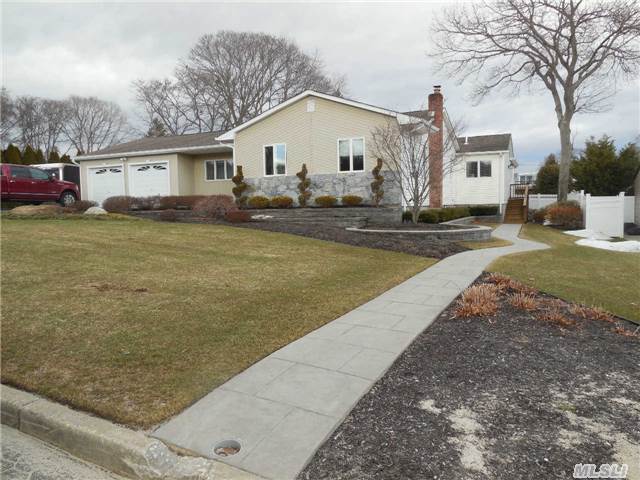 #1 photo, 3 Lovell Court, Farmingville , NY 11738