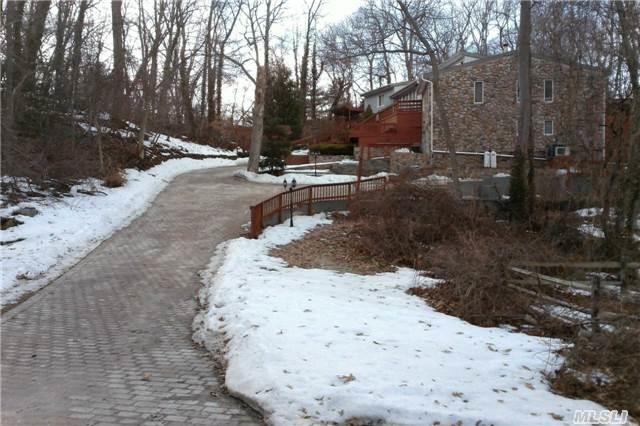 #1 photo, 1 Oak Street, Poquott , NY 11733