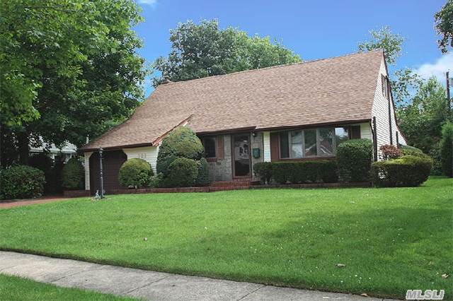 #1 photo, 123 Tanners Pond Road, ناسو Garden City , NY 11530