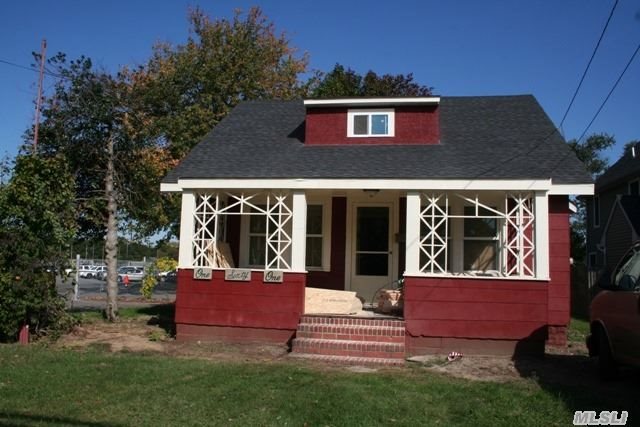 #1 photo, 161 Arnold Avenue, West Babylon , NY 11704