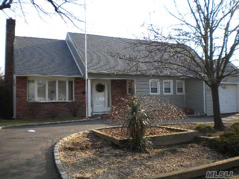 #1 photo, 494 Carle Road, নাসাউ কাউন্টি Carle Place , NY 11514