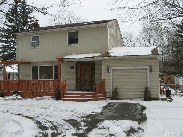 #1 photo, 219 Holbrook Avenue, Lake Ronkonkoma , NY 11779