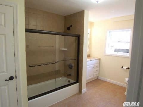 #1 photo, 165 Washington Avenue, Holtsville , NY 11742