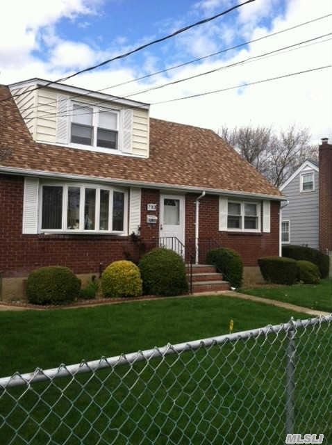 #1 photo, 702 9th Street, West Babylon , NY 11704