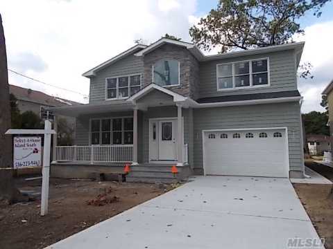 #1 photo, 1493 William Street, ナッソー郡 North Merrick , NY 11566