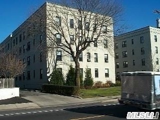 #1 photo, 230 Atlantic Avenue, מחוז נסאו Lynbrook , NY 11563