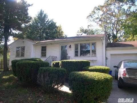 #1 photo, 418 Teddy Place, West Babylon , NY 11704