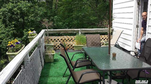 #1 photo, 45 Potter Lane, Huntington , NY 11743