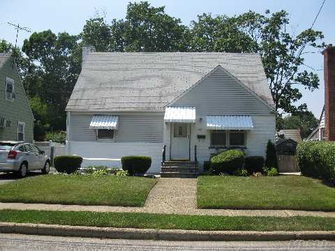 #1 photo, 85 Fraser Avenue, ناسو Merrick , NY 11566