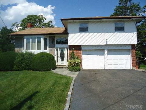 #1 photo, 1836 Bradley Court, ナッソー郡 Bellmore , NY 11710