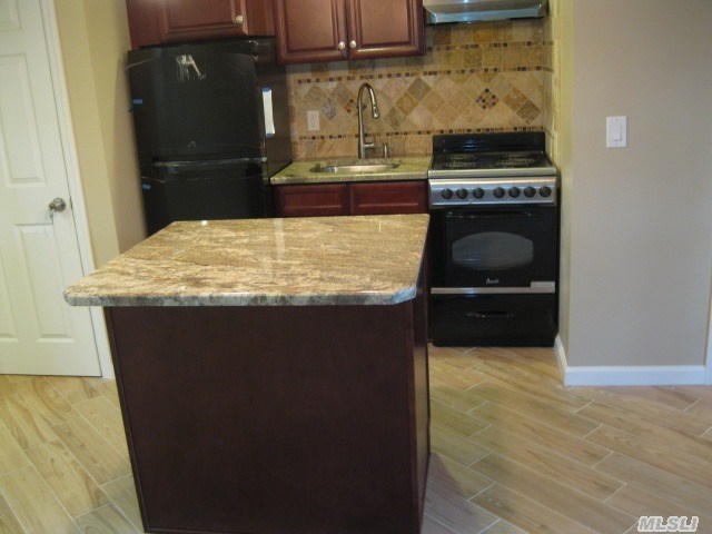 #1 photo, 3628 Nimrod Street, ナッソー郡 Seaford , NY 11783