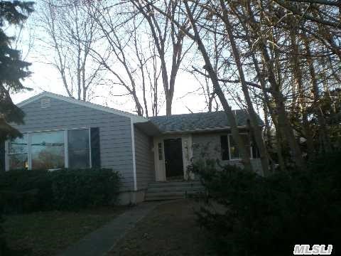 #1 photo, 14 Garden Avenue, サフォーク郡 Miller Place , NY 11764