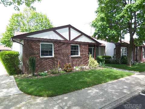 #1 photo, 11 Oak Park Court, Deer Park , NY 11729