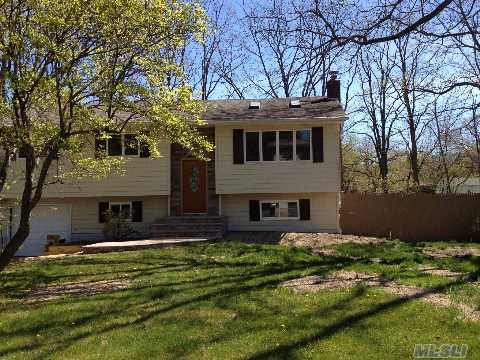 #1 photo, 47 Van Brunt Avenue, Selden , NY 11784