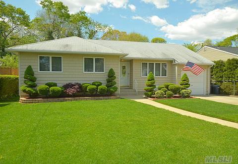 #1 photo, 1190 Lakeshore Drive, ナッソー郡 Massapequa Park , NY 11762