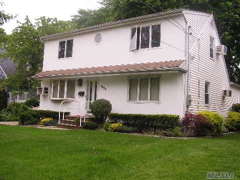 #1 photo, 1583 Chapin Avenue, North Merrick , NY 11566