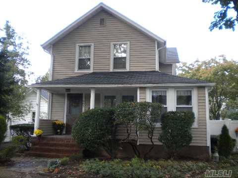 #1 photo, 205 Winthrop Avenue, নাসাউ কাউন্টি Westbury , NY 11590