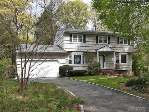 #1 photo, 7 Harvard Court, Huntington , NY 11743