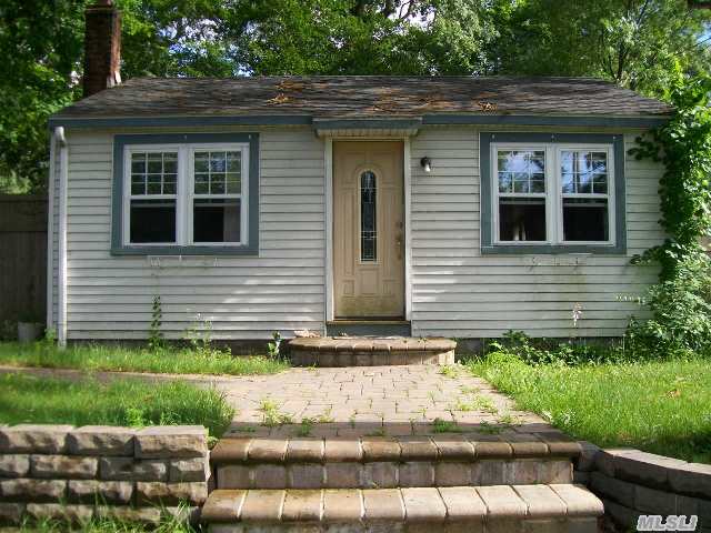 #1 photo, 36 Frederick Drive, サフォーク郡 Lake Grove , NY 11755